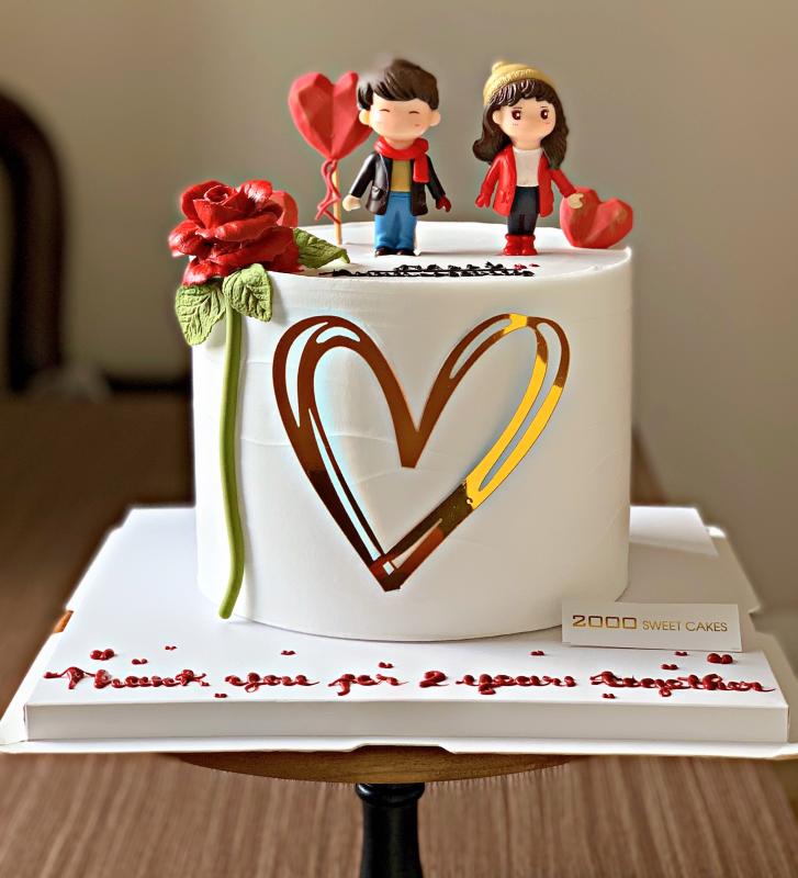 Hình ảnh Chiếc bánh kem mừng kỷ niệm 2 năm yêu nhau - Hương vị ngọt ngào của tình yêu đôi lứa