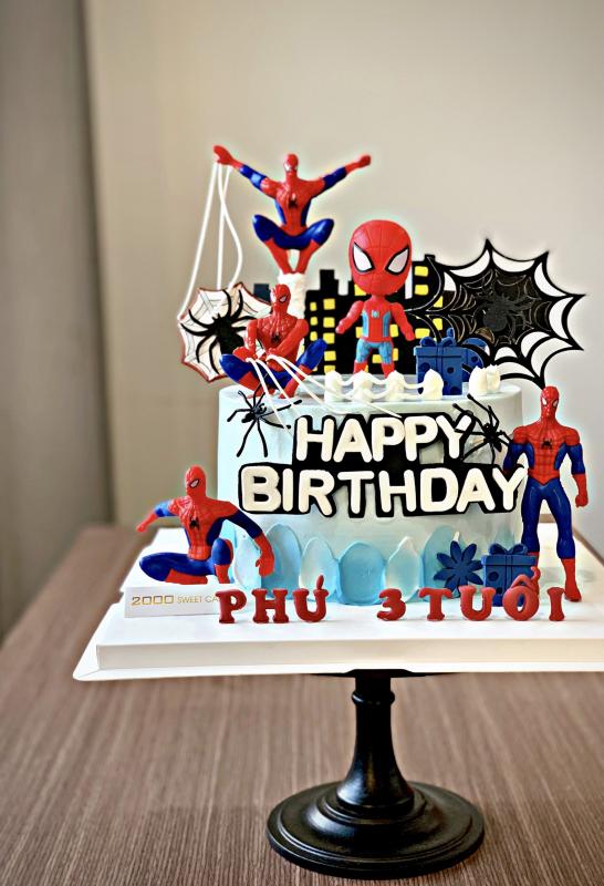 Hình ảnh Bánh Kem Spiderman Chibi: Món quà siêu đáng yêu cho con trai bạn